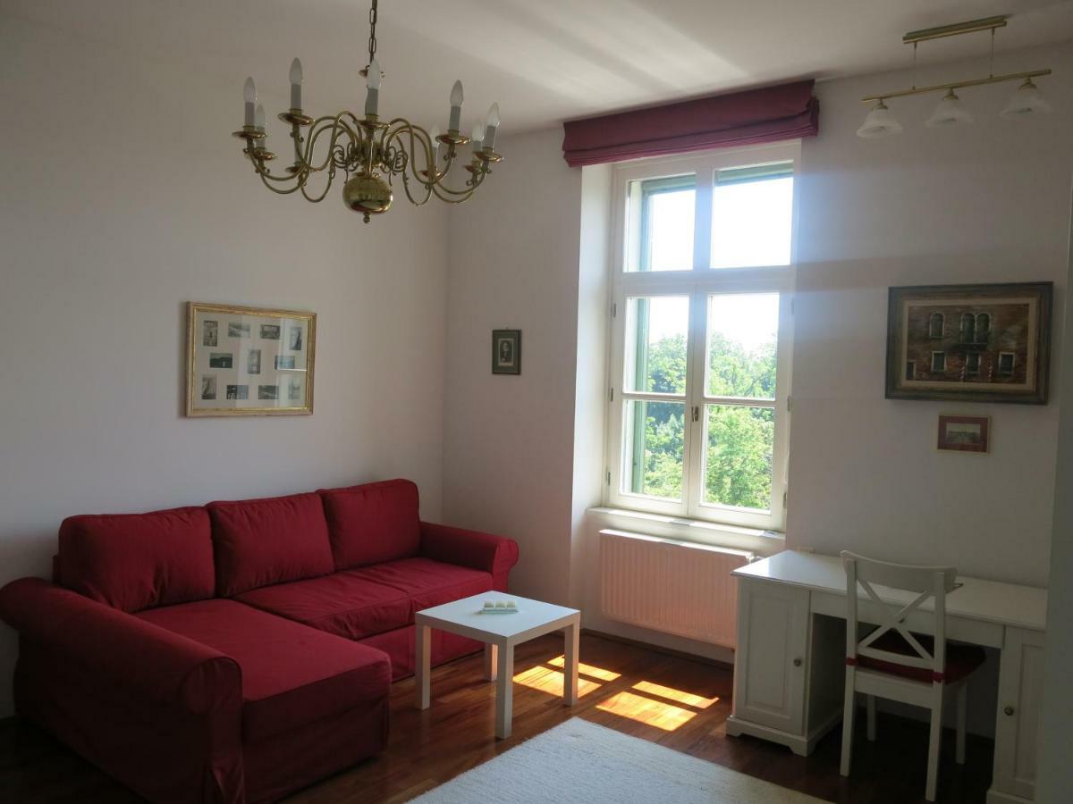 Horvath Villa Apartman Aliz 巴拉顿菲赖德 外观 照片