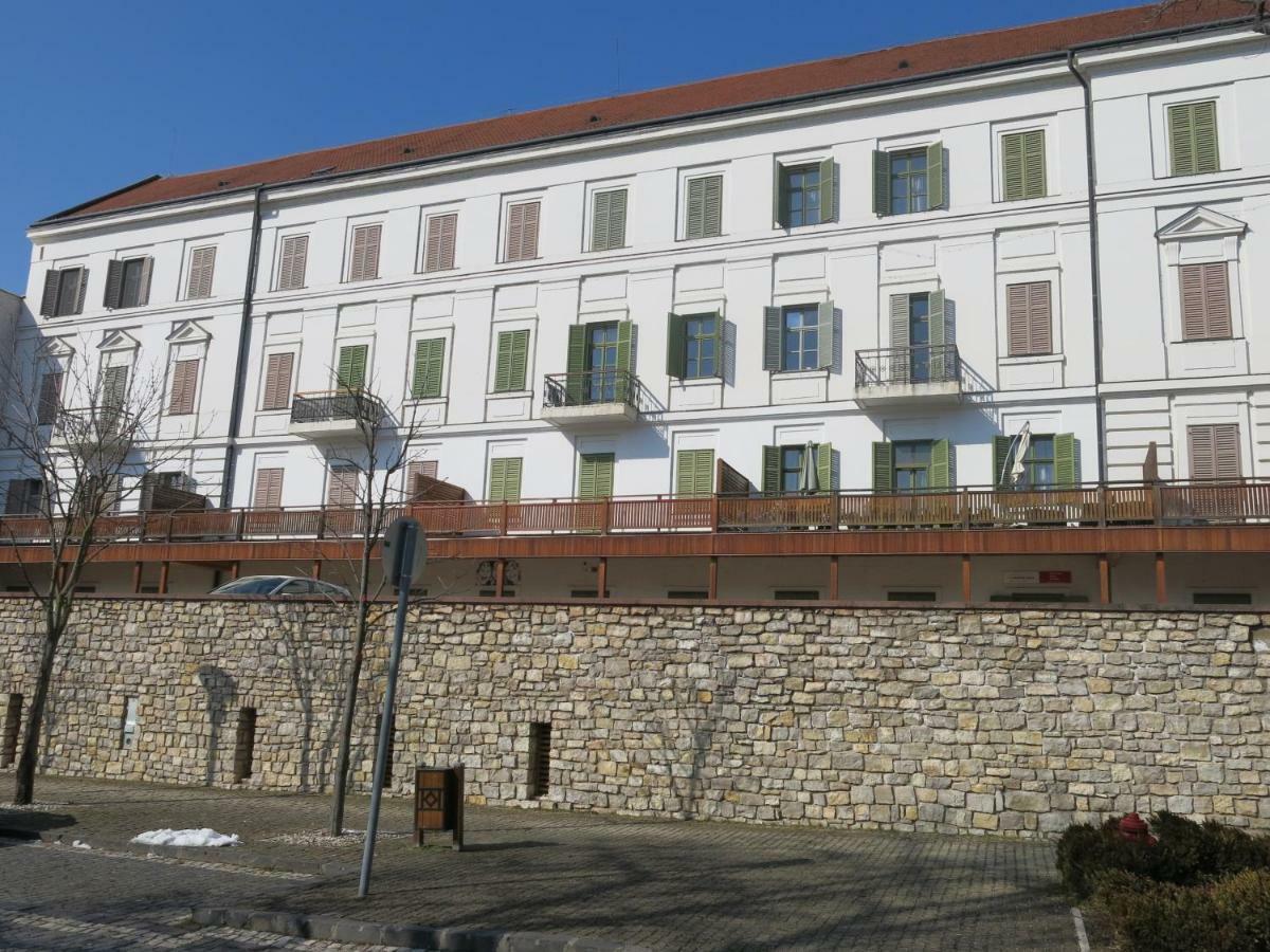 Horvath Villa Apartman Aliz 巴拉顿菲赖德 外观 照片