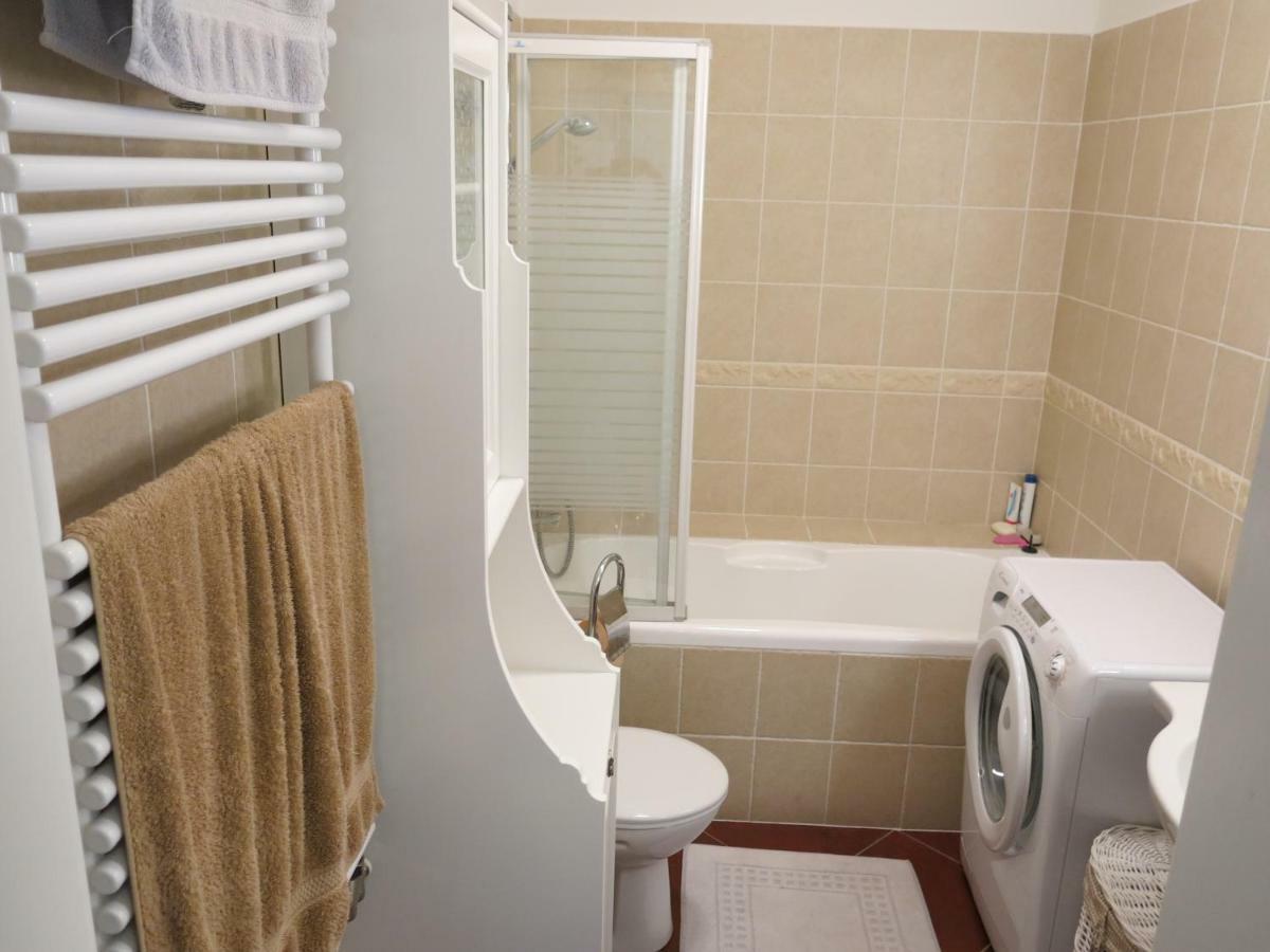 Horvath Villa Apartman Aliz 巴拉顿菲赖德 外观 照片