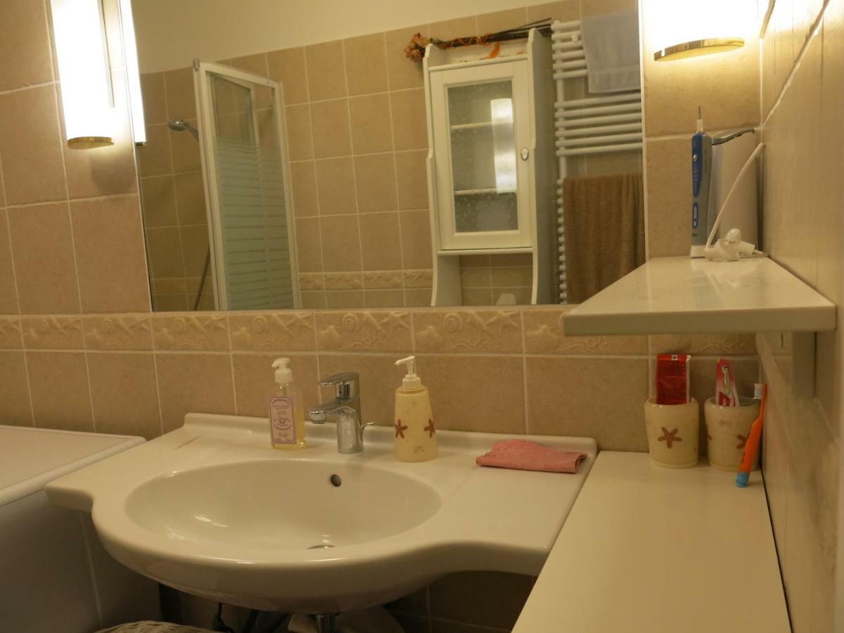 Horvath Villa Apartman Aliz 巴拉顿菲赖德 外观 照片